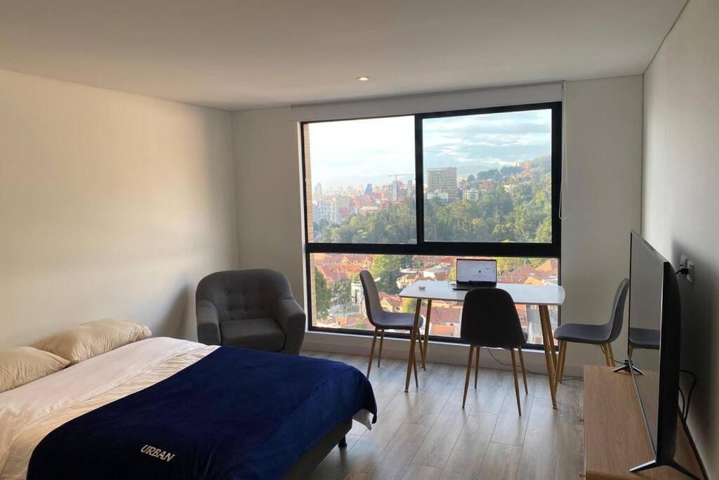 Of The World In Appartement